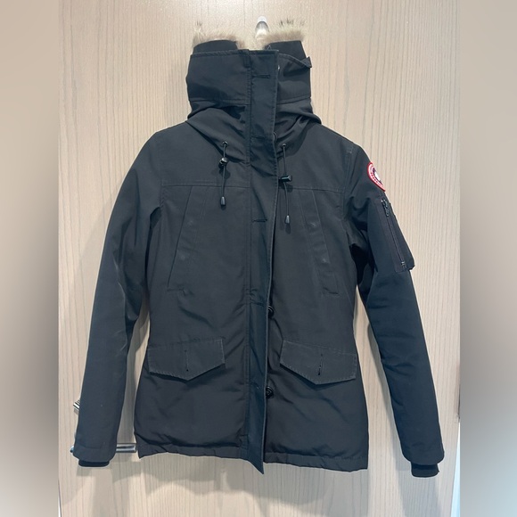 Canada Goose Montebello Parka - Picture 2 of 5